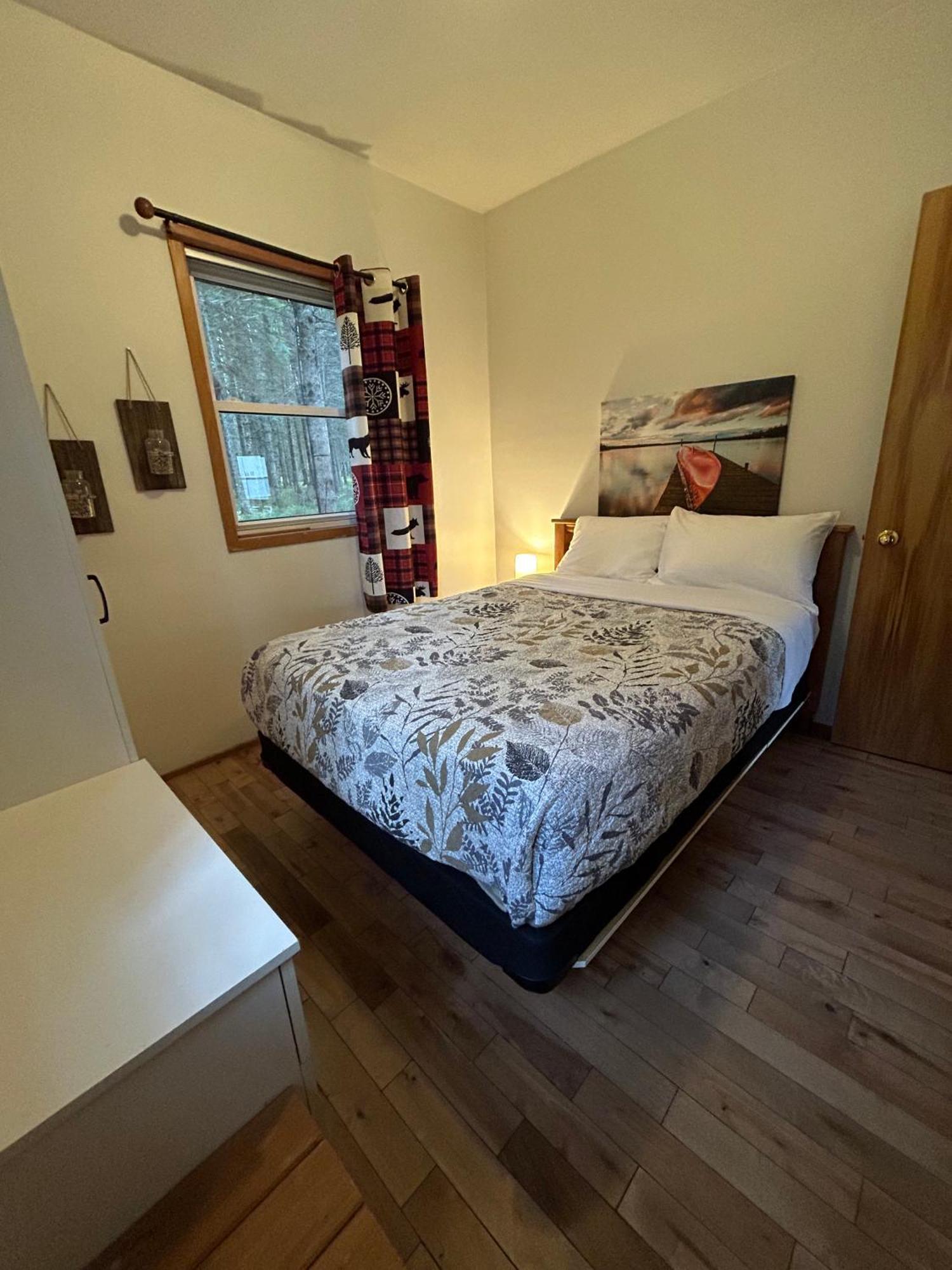 Camping Chalets Spas Pignons Rouges Saint Romain Esterno foto